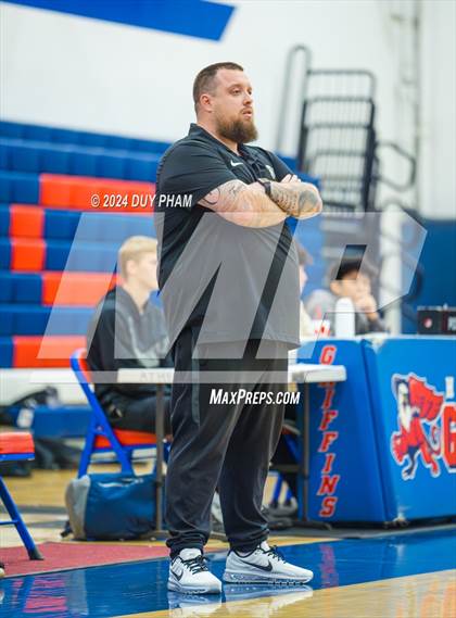 Thumbnail 2 in La Habra VS Servite photogallery.