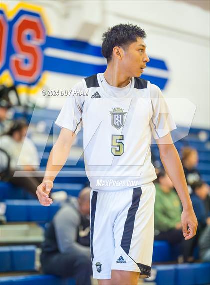 Thumbnail 1 in La Habra VS Servite photogallery.