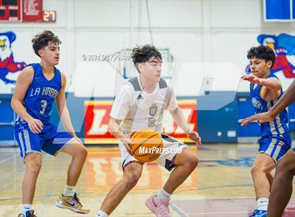 Thumbnail 1 in La Habra VS Servite photogallery.
