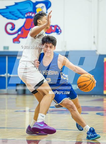 Thumbnail 2 in La Habra VS Servite photogallery.