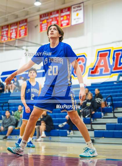 Thumbnail 2 in La Habra VS Servite photogallery.