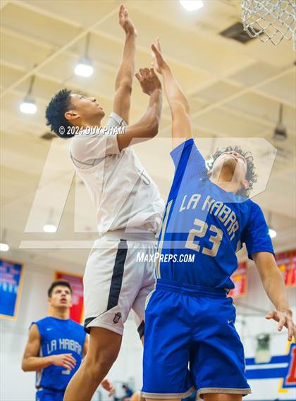 Thumbnail 1 in La Habra VS Servite photogallery.