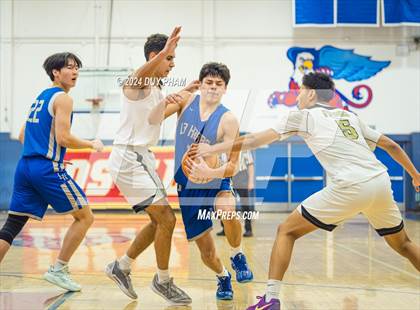 Thumbnail 3 in La Habra VS Servite photogallery.