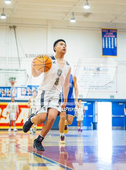 Thumbnail 1 in La Habra VS Servite photogallery.
