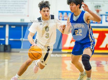 Thumbnail 2 in La Habra VS Servite photogallery.