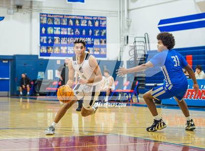 Thumbnail 1 in La Habra VS Servite photogallery.