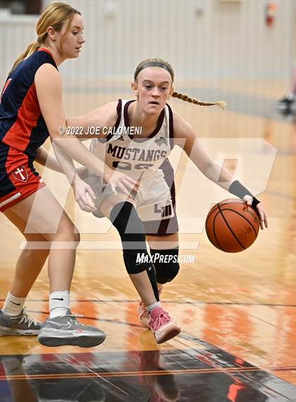 Thumbnail 3 in Lutheran vs Round Rock Christian Academy photogallery.