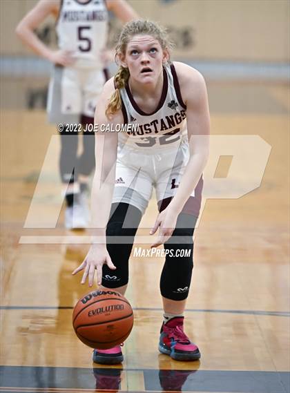 Thumbnail 1 in Lutheran vs Round Rock Christian Academy photogallery.