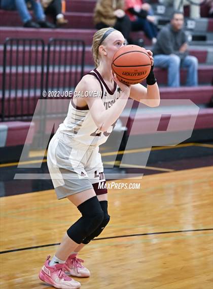 Thumbnail 3 in Lutheran vs Round Rock Christian Academy photogallery.