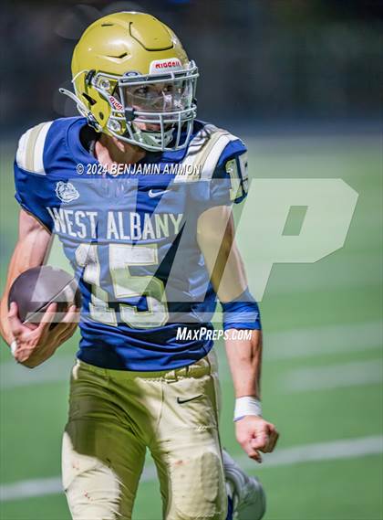 Thumbnail 2 in Canby @ West Albany photogallery.