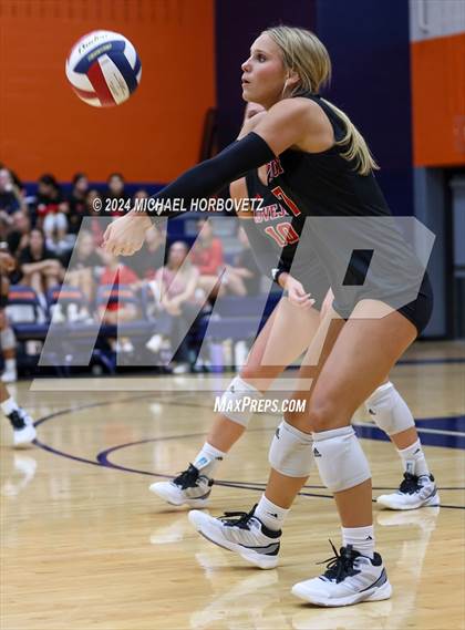 Thumbnail 2 in Lovejoy @ Wakeland photogallery.