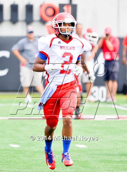 Thumbnail 2 in Bellevue @ Finneytown (2014 Crosstown Showdown) photogallery.