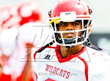 Thumbnail 1 in Bellevue @ Finneytown (2014 Crosstown Showdown) photogallery.