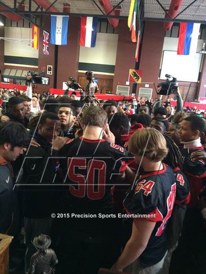 Thumbnail 2 in New Bern TOC Ceremony photogallery.