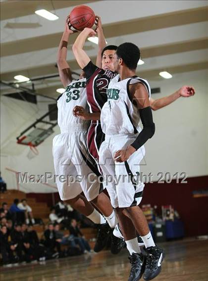 Thumbnail 2 in Perris vs. Torrance (MaxPreps Holiday Classic) photogallery.