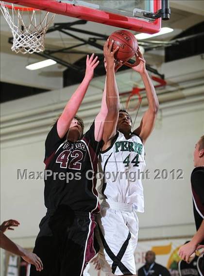 Thumbnail 1 in Perris vs. Torrance (MaxPreps Holiday Classic) photogallery.