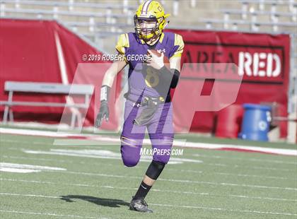Thumbnail 3 in DeForest vs. Menasha (WIAA D3 Final)  photogallery.