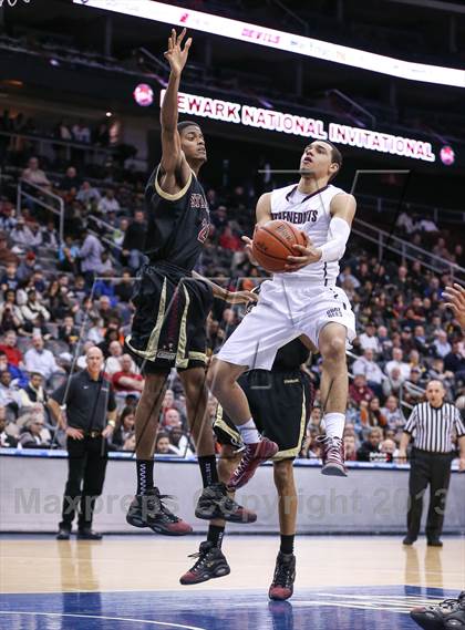 Thumbnail 3 in St. Anthony vs. St. Benedict's (Newark National Invitational) photogallery.