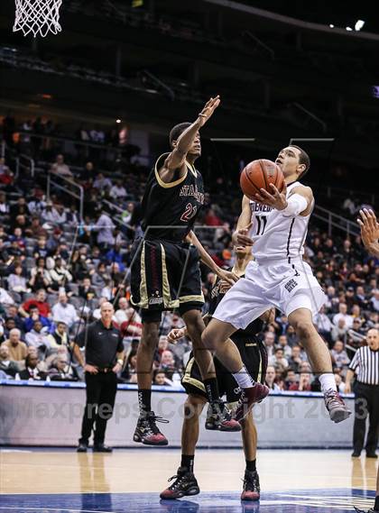 Thumbnail 2 in St. Anthony vs. St. Benedict's (Newark National Invitational) photogallery.