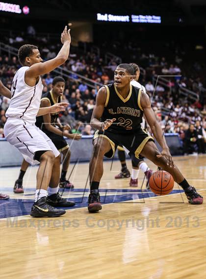 Thumbnail 1 in St. Anthony vs. St. Benedict's (Newark National Invitational) photogallery.