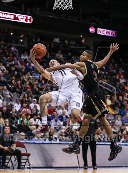 Thumbnail 2 in St. Anthony vs. St. Benedict's (Newark National Invitational) photogallery.