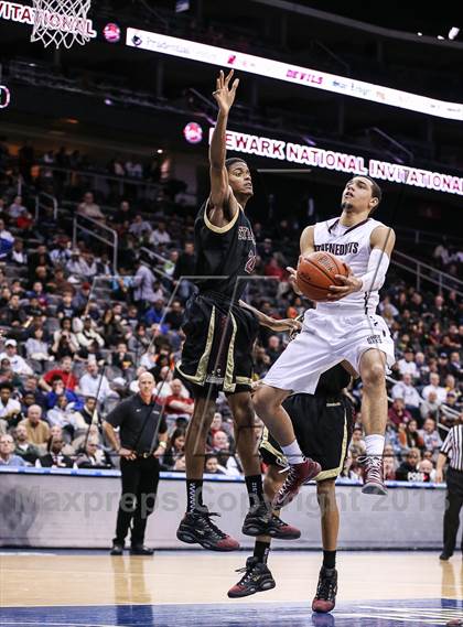 Thumbnail 3 in St. Anthony vs. St. Benedict's (Newark National Invitational) photogallery.
