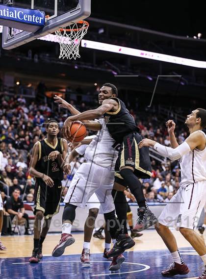 Thumbnail 3 in St. Anthony vs. St. Benedict's (Newark National Invitational) photogallery.