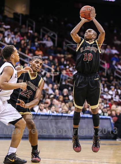 Thumbnail 1 in St. Anthony vs. St. Benedict's (Newark National Invitational) photogallery.