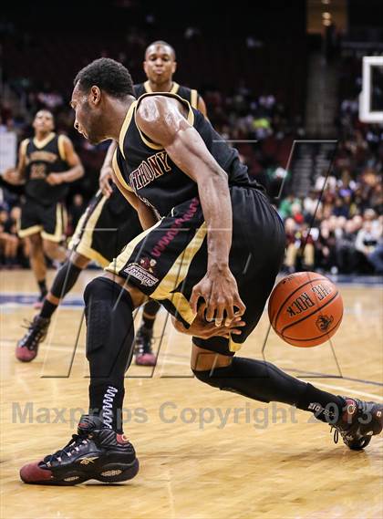 Thumbnail 3 in St. Anthony vs. St. Benedict's (Newark National Invitational) photogallery.