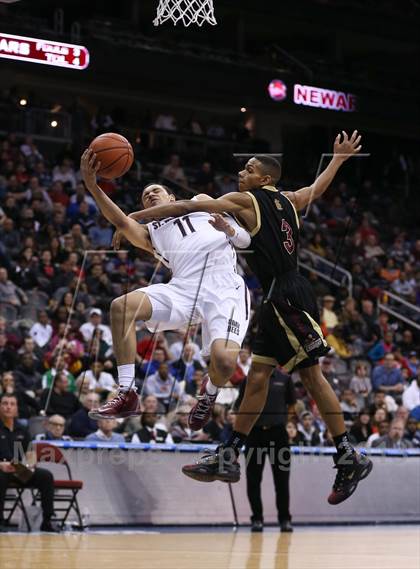 Thumbnail 2 in St. Anthony vs. St. Benedict's (Newark National Invitational) photogallery.