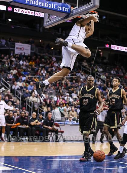 Thumbnail 3 in St. Anthony vs. St. Benedict's (Newark National Invitational) photogallery.