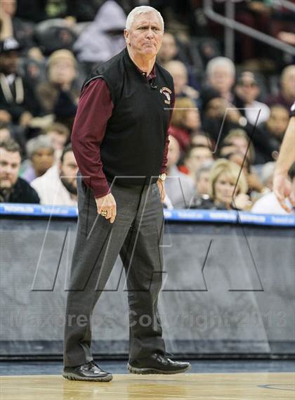 Thumbnail 2 in St. Anthony vs. St. Benedict's (Newark National Invitational) photogallery.