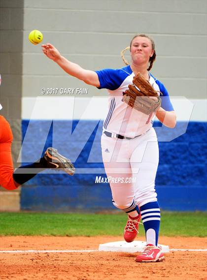 Thumbnail 1 in Red Bank vs East Ridge photogallery.