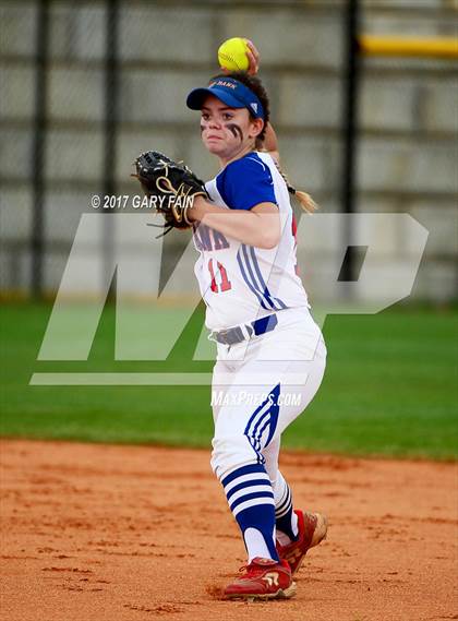 Thumbnail 1 in Red Bank vs East Ridge photogallery.