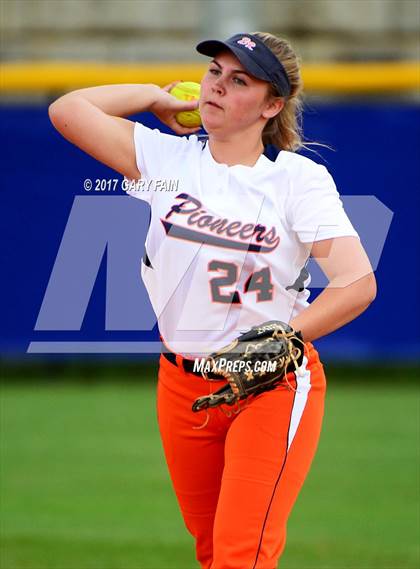 Thumbnail 3 in Red Bank vs East Ridge photogallery.