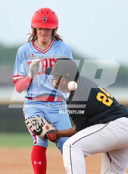 Thumbnail 2 in Fort Bend Marshall @ Terry photogallery.