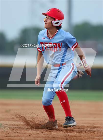 Thumbnail 1 in Fort Bend Marshall @ Terry photogallery.