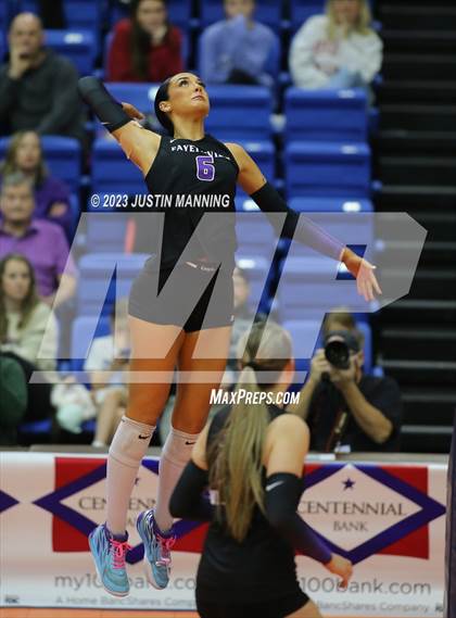 Thumbnail 3 in Conway vs. Fayetteville (AAA 6A Final) photogallery.