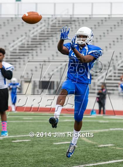Thumbnail 2 in Tyler [John] vs. Aledo (UIL 5A Division 1 Semifinal) photogallery.
