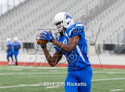 Thumbnail 1 in Tyler [John] vs. Aledo (UIL 5A Division 1 Semifinal) photogallery.