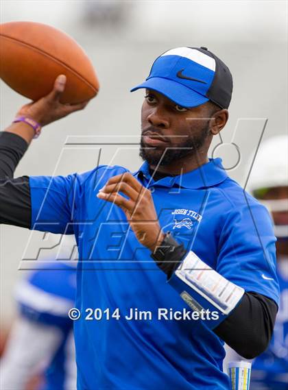 Thumbnail 2 in Tyler [John] vs. Aledo (UIL 5A Division 1 Semifinal) photogallery.