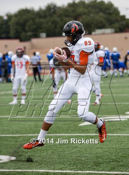 Thumbnail 2 in Tyler [John] vs. Aledo (UIL 5A Division 1 Semifinal) photogallery.