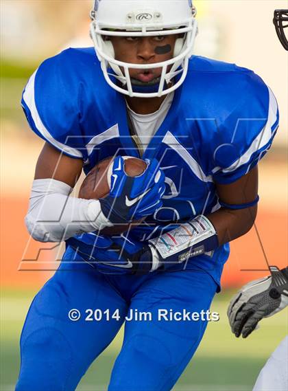 Thumbnail 3 in Tyler [John] vs. Aledo (UIL 5A Division 1 Semifinal) photogallery.