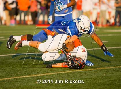 Thumbnail 2 in Tyler [John] vs. Aledo (UIL 5A Division 1 Semifinal) photogallery.