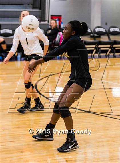 Thumbnail 1 in Nettleton vs. Fayetteville photogallery.