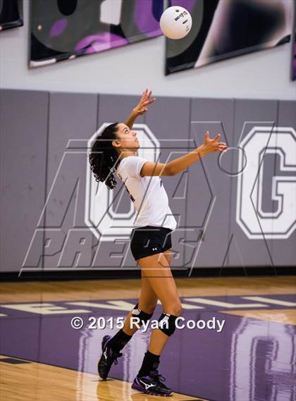 Thumbnail 1 in Nettleton vs. Fayetteville photogallery.