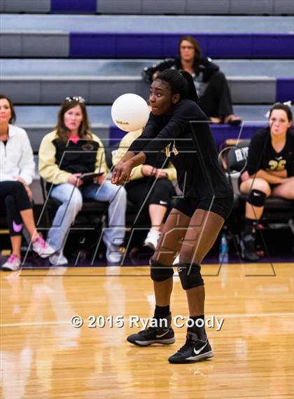 Thumbnail 1 in Nettleton vs. Fayetteville photogallery.