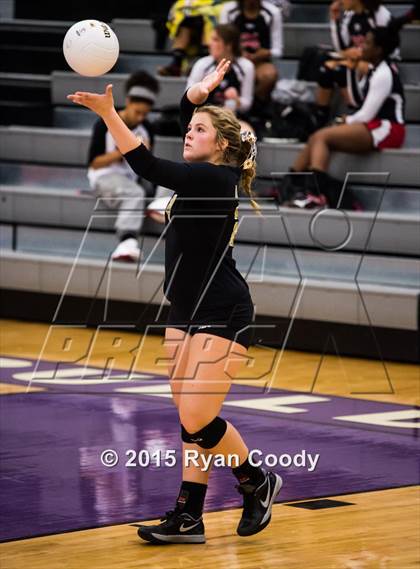 Thumbnail 1 in Nettleton vs. Fayetteville photogallery.
