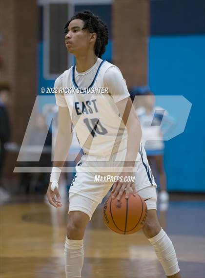 Thumbnail 3 in Edwardsville @ Belleville East  photogallery.
