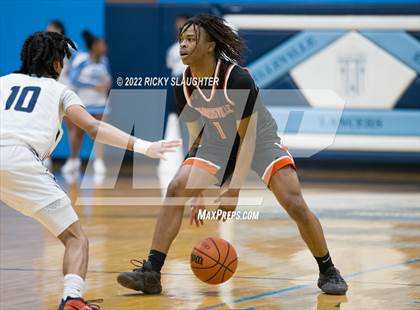 Thumbnail 3 in Edwardsville @ Belleville East  photogallery.